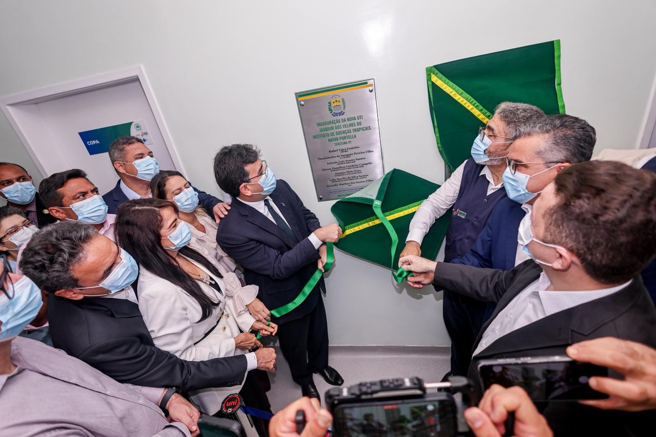 Rafael Fonteles entrega novos leitos de UTI no Instituto Natan Portella e autoriza reforma de mais de R$ 4 milhões
