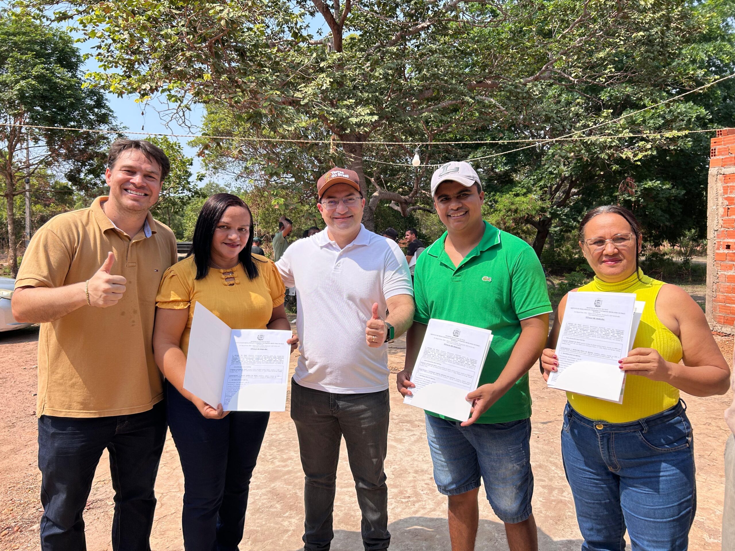 Interpi entrega títulos de propriedade de terra a 80 famílias da comunidade Jenipapo, em Regeneração