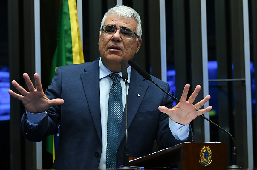Girão diz que governo Lula persegue médicos que pesquisam 'spikeopatia'