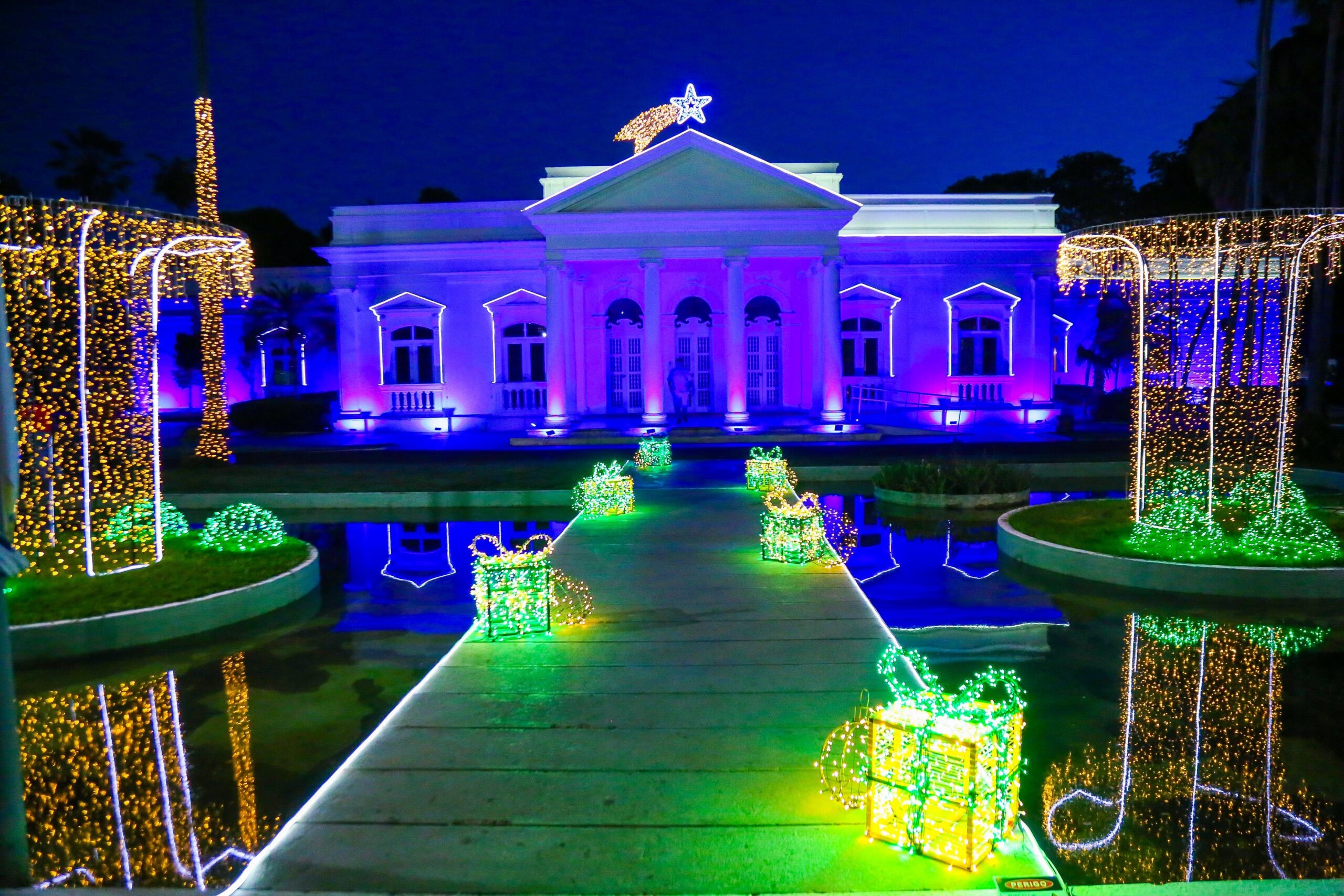 Natal de Sonho e Luz transforma o centro em novo ponto de visitação para as férias em Teresina