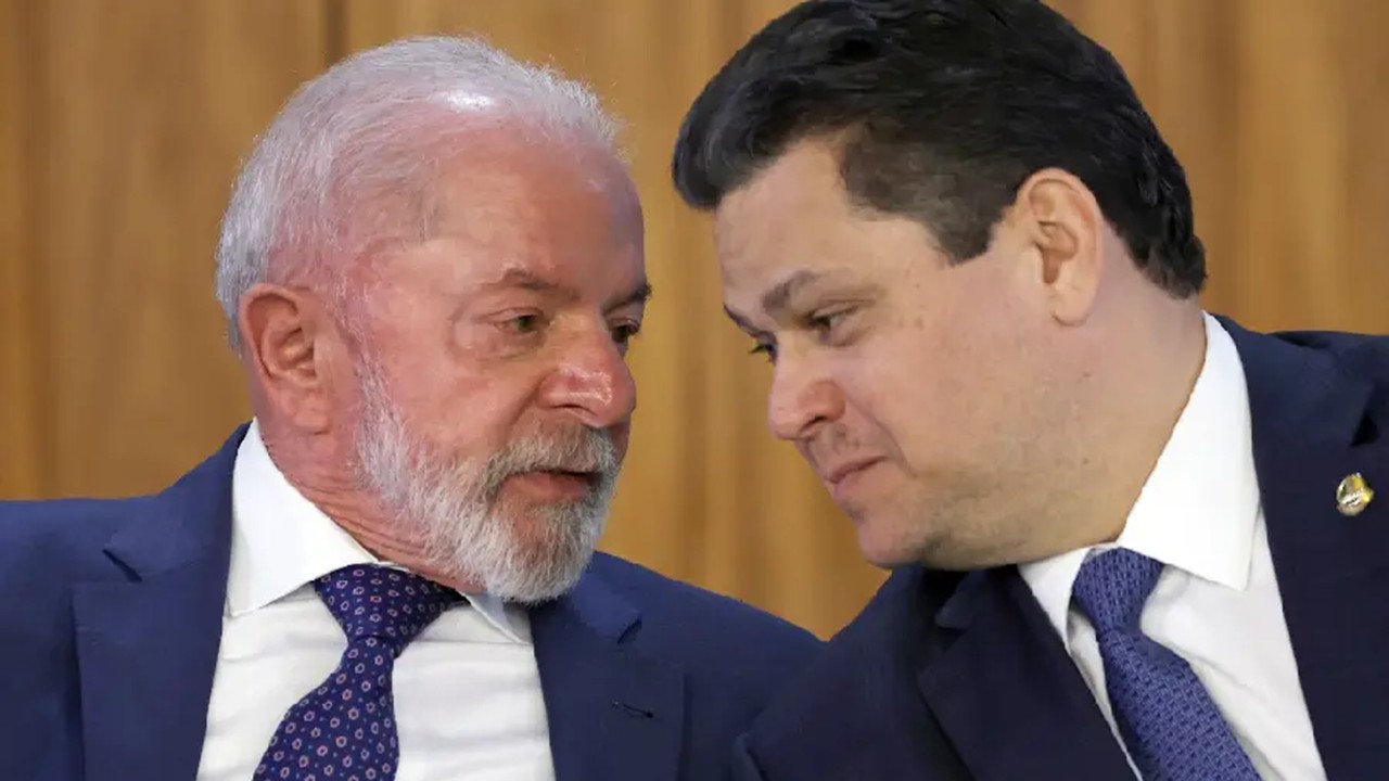 Em pleno domingo: Alcolumbre sobe o tom e pressiona o Planalto pela indicação de Jorge Messias