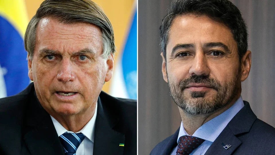 Ex-chefe da Receita é demitido por tentar liberar joias de Bolsonaro