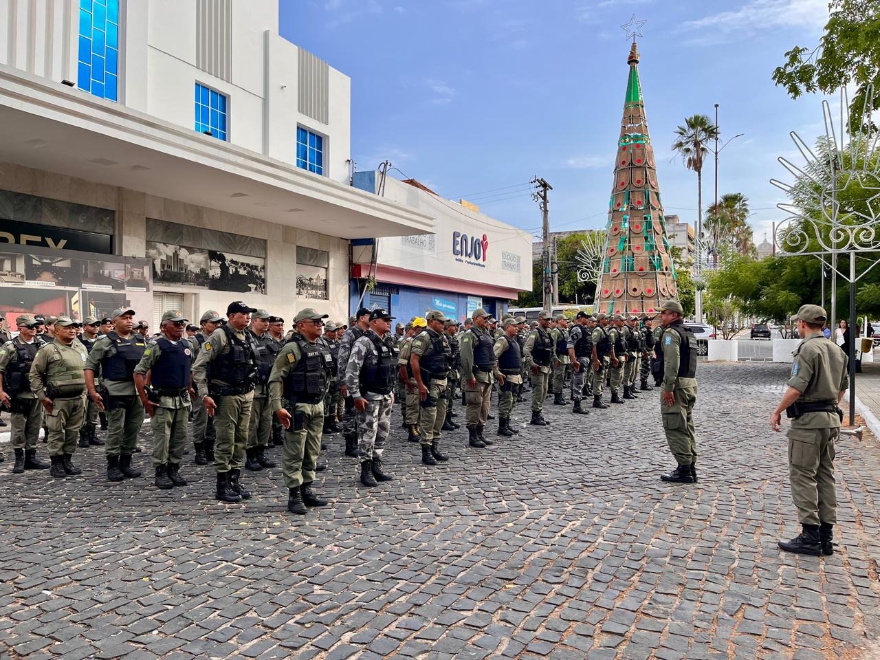 Operação Boas Festas mobiliza 300 policiais em Teresina