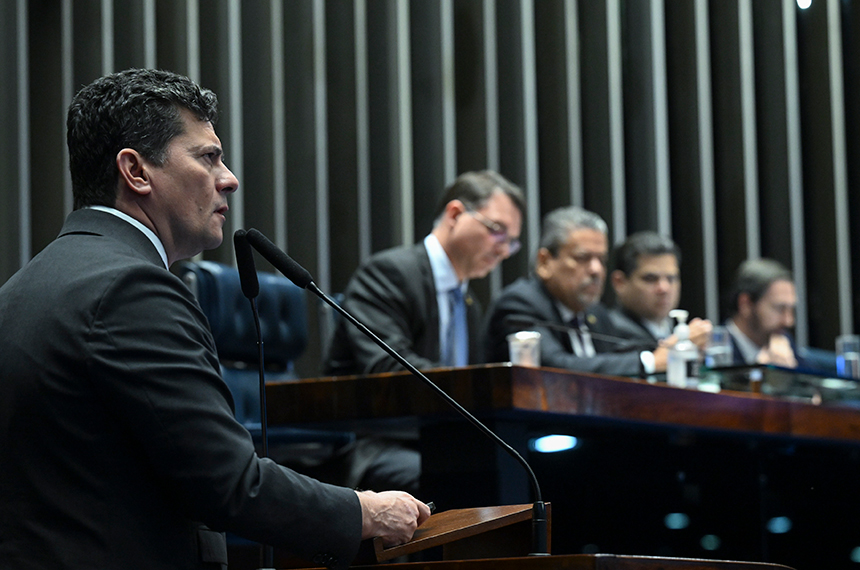 Descriminalização de poda de árvore em caso de risco de acidente vai a sanção