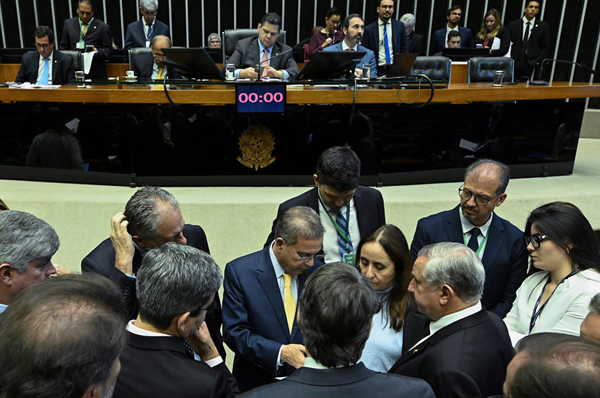 Congresso derruba vetos e teste toxicológico será obrigado para 1ª CNH