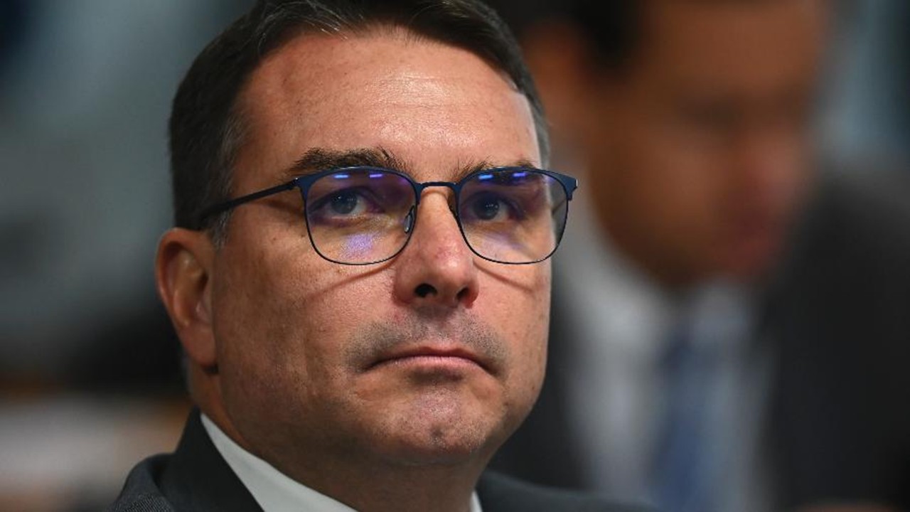 O que está por trás e as consequências da candidatura de Flávio Bolsonaro à Presidência