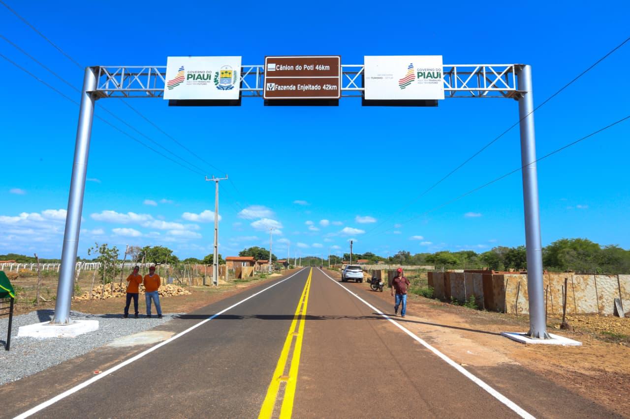 Com investimentos de R$ 53 milhões, Governo do Estado inaugura rodovia que facilita acesso ao Cânion do Rio Poti