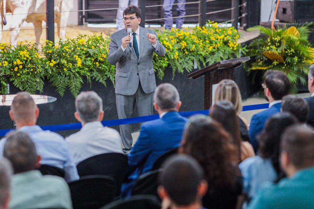 Rafael Fonteles entrega Medalha do Mérito Agropecuário nesta segunda (8), na Expoapi
