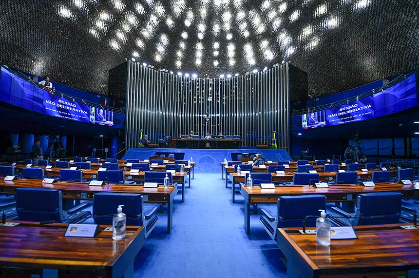 Plenário vota liberação a servidores de pagamentos congelados na pandemia