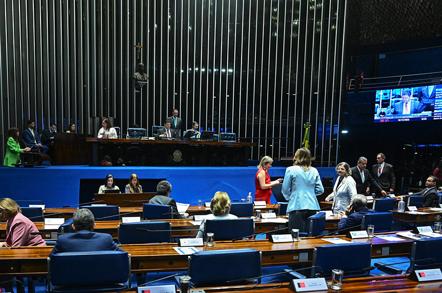 Senado unifica limite de idade para concurso de policiais e bombeiros