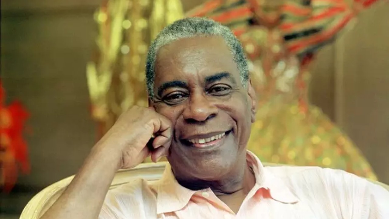 Morre Haroldo Costa, ator e comentarista de Carnaval, aos 95 anos