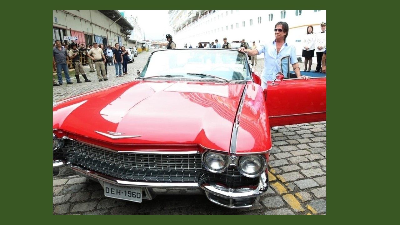 ACIDENTE COM ROBERTO CARLOS! Cadillac fica sem freios e cantor bate em outros 3 veículos