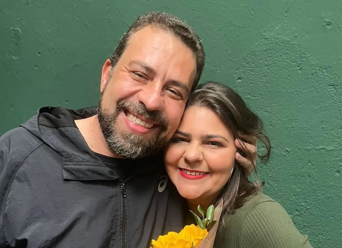Esposa de Boulos anuncia pré-candidatura à Câmara dos Deputados em 2026