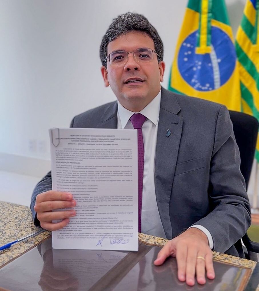 Edital do concurso com 4 mil vagas para professor da rede estadual será publicado nesta terça-feira (16)