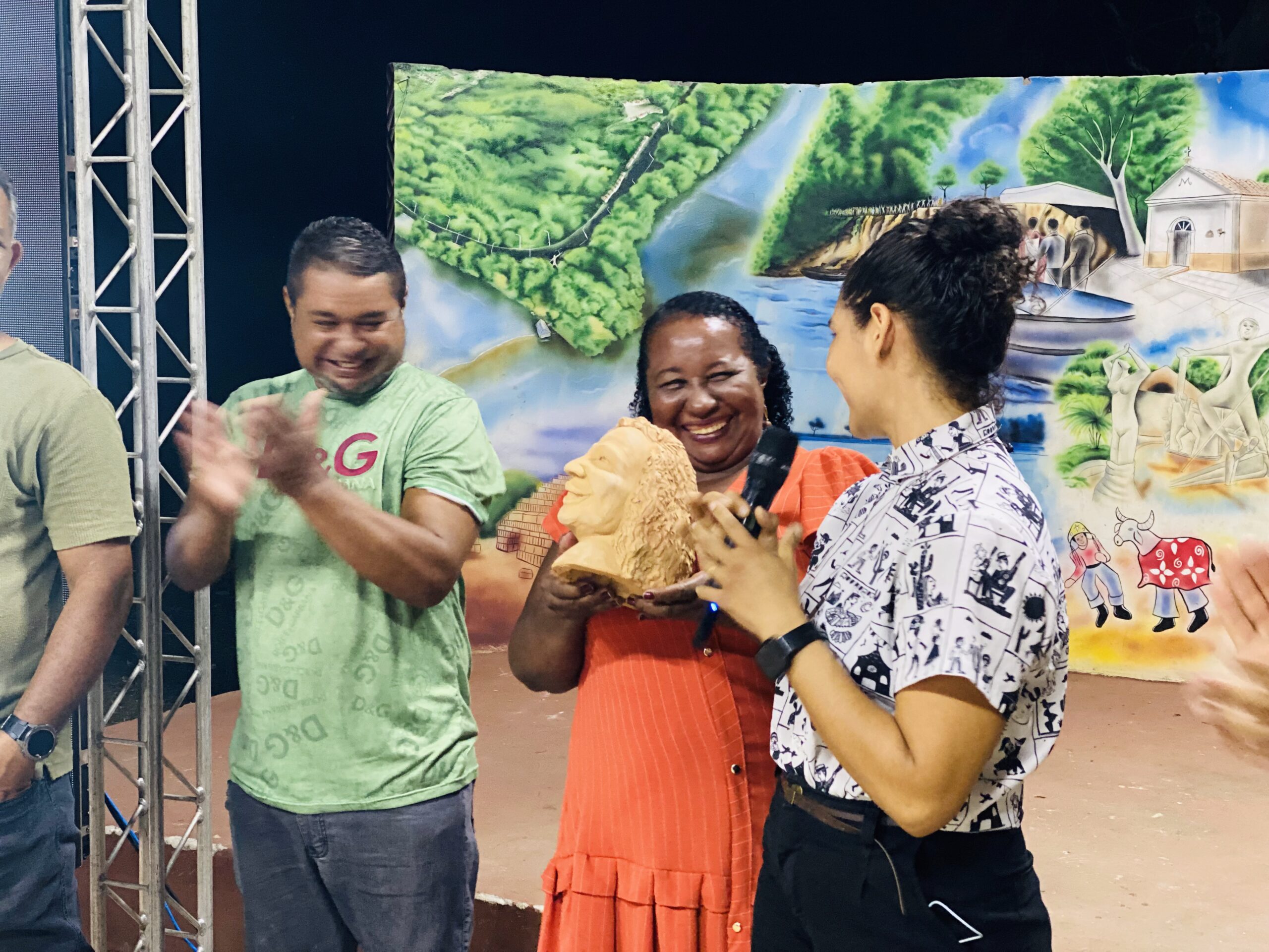 Oficina de cerâmica capacita 20 mulheres e reforça protagonismo feminino no Polo Cerâmico do Poty Velho 