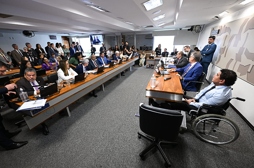 Vai ao Plenário ampliação do atendimento a pessoas com dor crônica no SUS