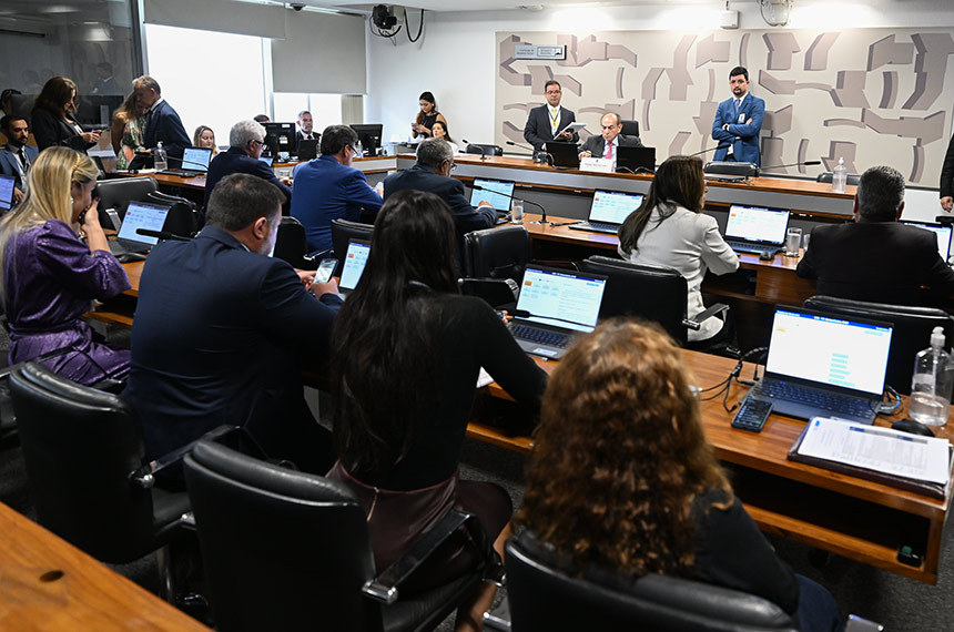 CAS aprova prioridade a pessoas com deficiência nas seleções para teletrabalho