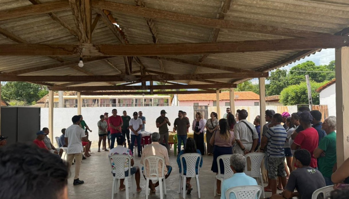 Investe Piauí dialoga com comunidades urbanas e rurais em agenda social em Cristino Castro