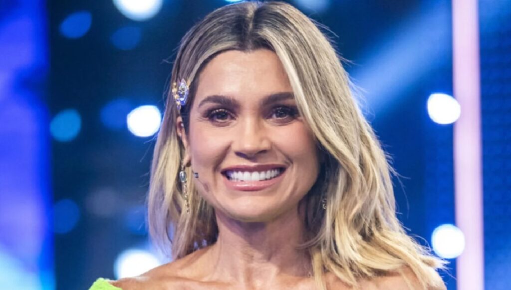Flávia Alessandra alerta sobre menopausa após insônia