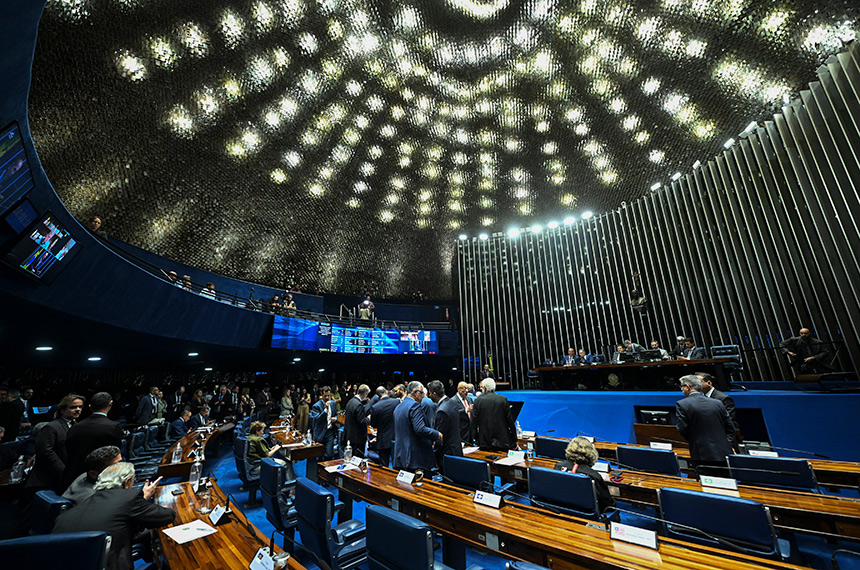 Aprovada autorização de empréstimo de R$ 90 milhões para Santa Catarina