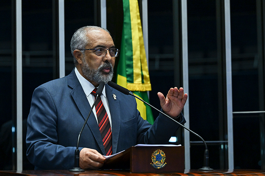 Paulo Paim celebra avanço de proposta que acaba com a escala 6x1