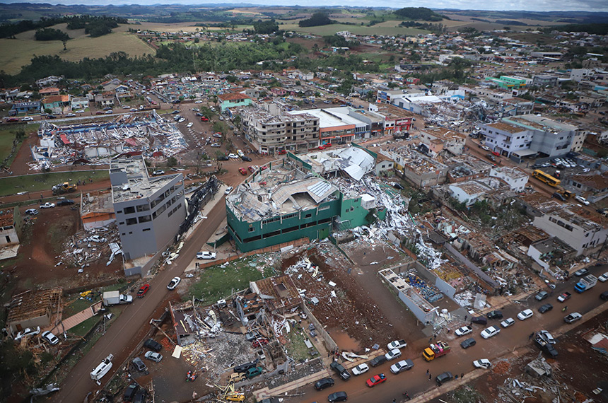 MP libera R$ 59 mi para socorro a famílias atingidas por tornado e chuvas no Paraná