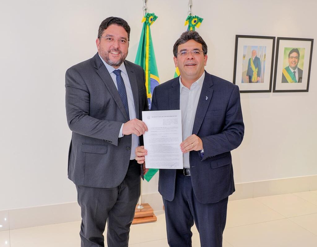 Rafael Fonteles autoriza concurso público unificado do Governo do Piauí com 200 vagas