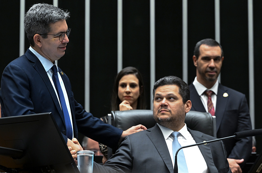 Congresso aprova reforço orçamentário para ministérios e Presidência