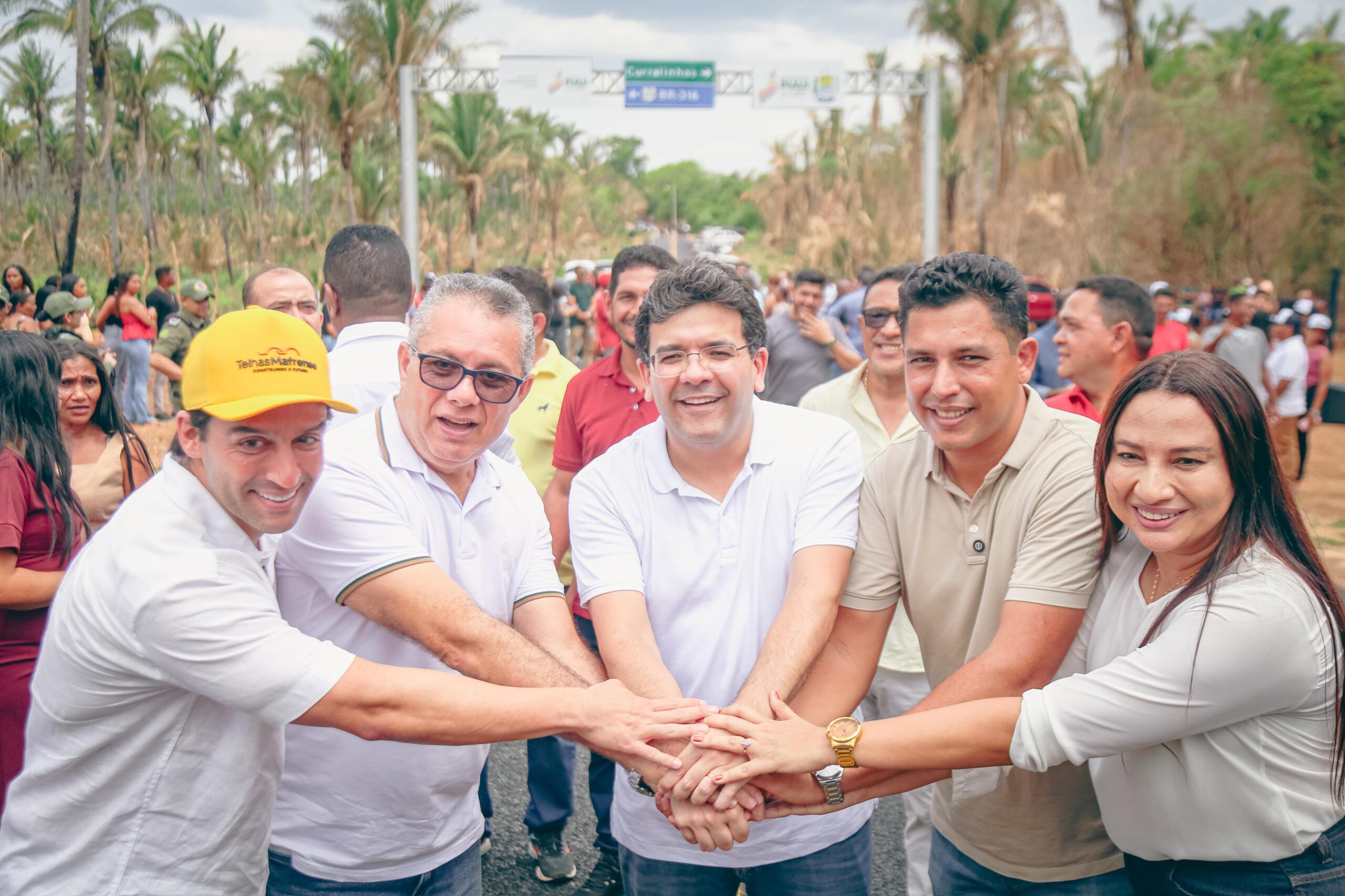 Governo do Piauí inaugura rodovias e encurta distância entre Nazária, Curralinhos e Teresina