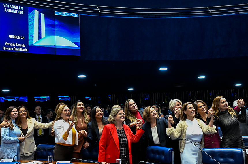 Propostas pelo Congresso, 19 novas leis ampliaram proteção às mulheres em 2025