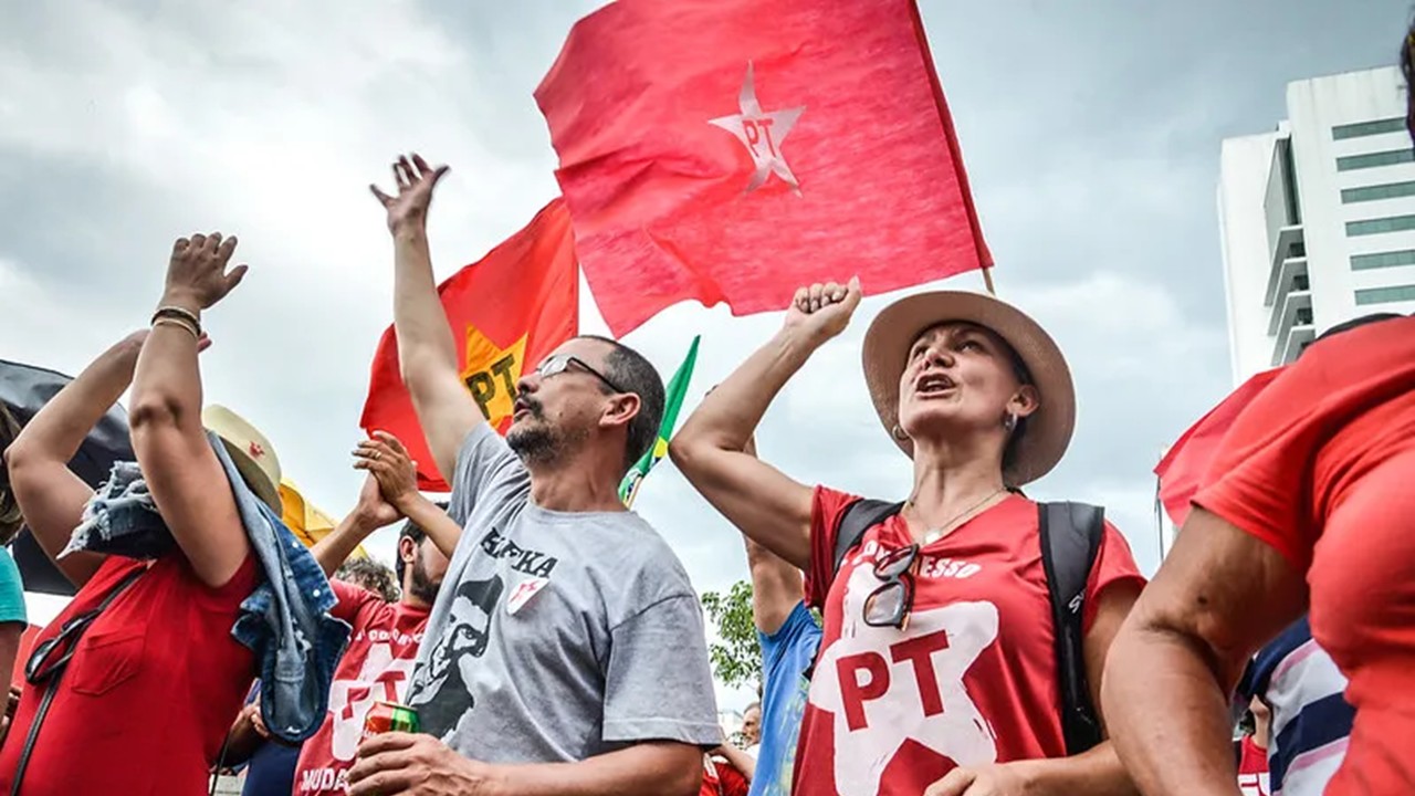 Datafolha: Petistas superam bolsonaristas