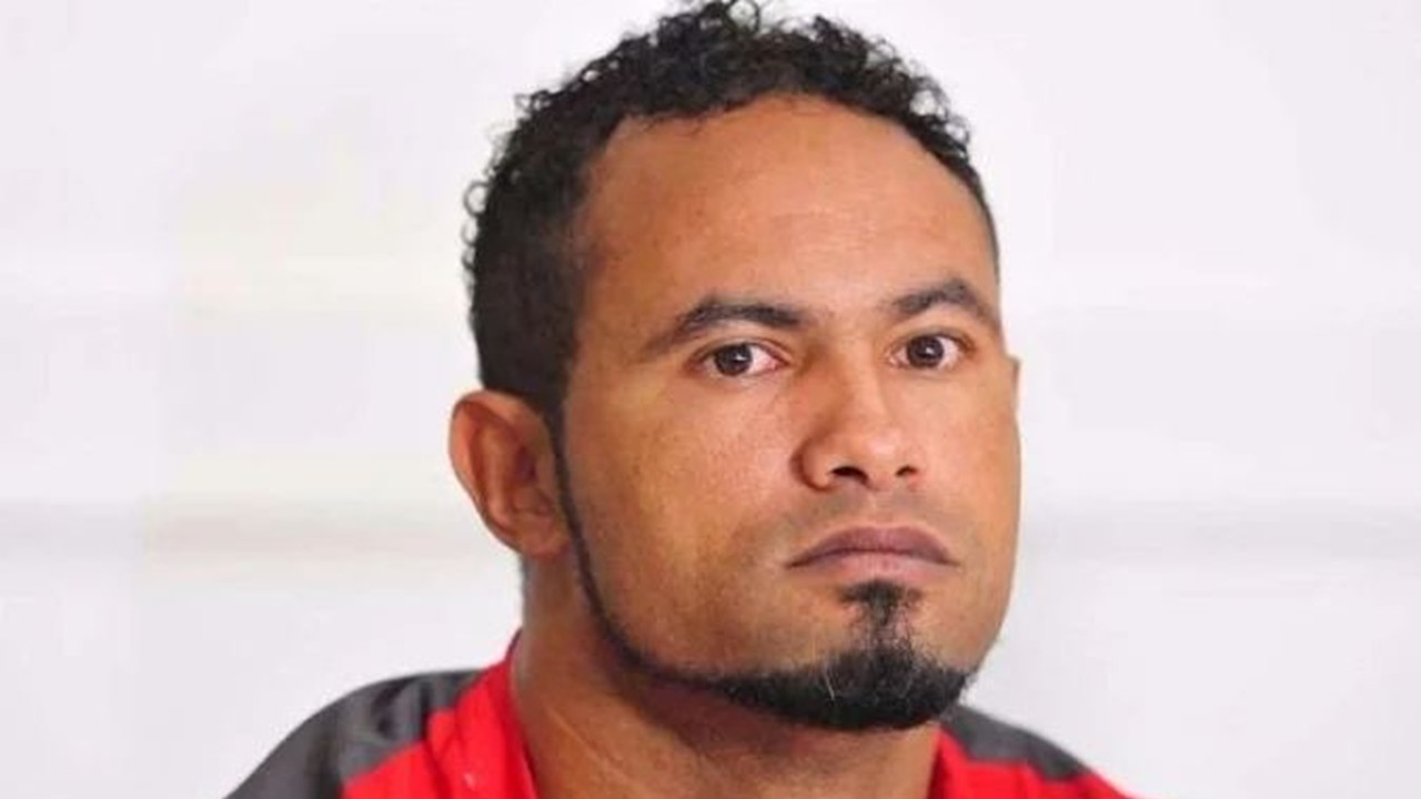 No novo clube, goleiro Bruno jogará ao lado de outro ex-detento