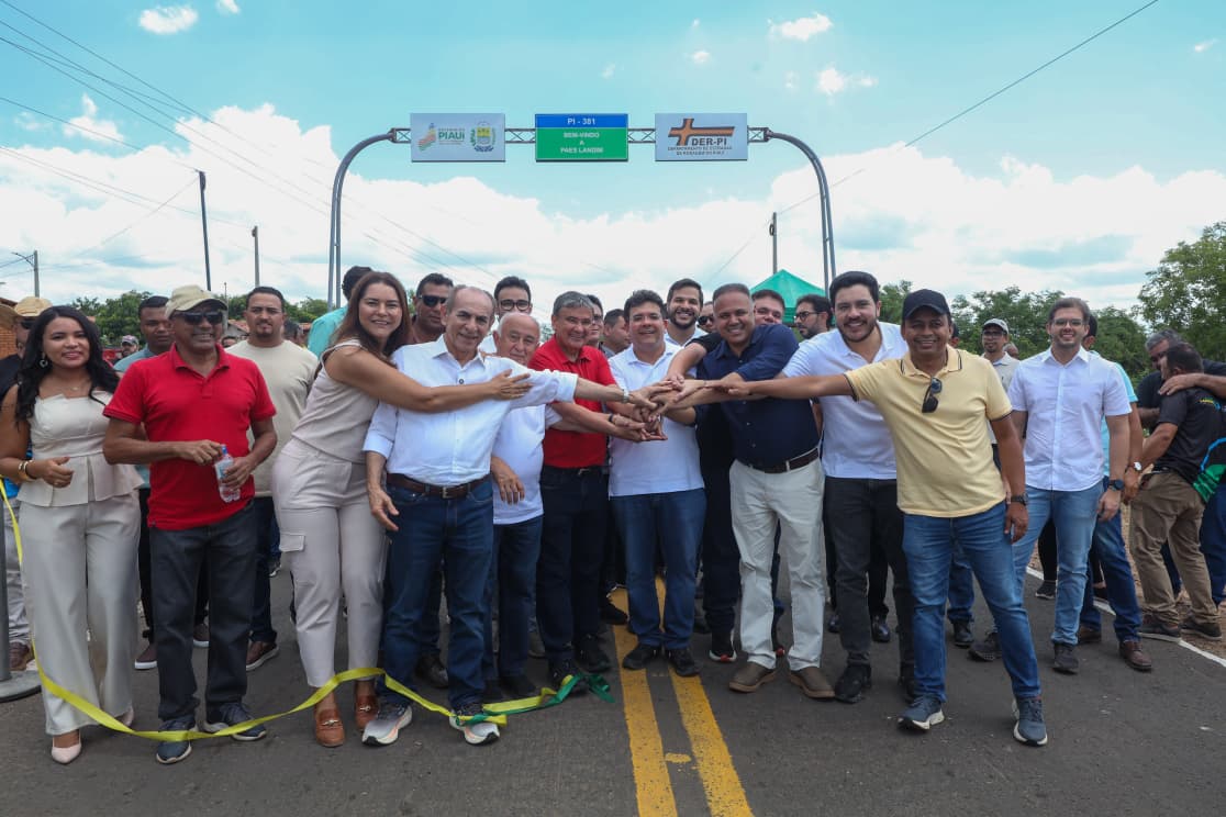 PI-381: Rafael Fonteles inaugura pavimentação e afirma que rodovias marcam sua gestão