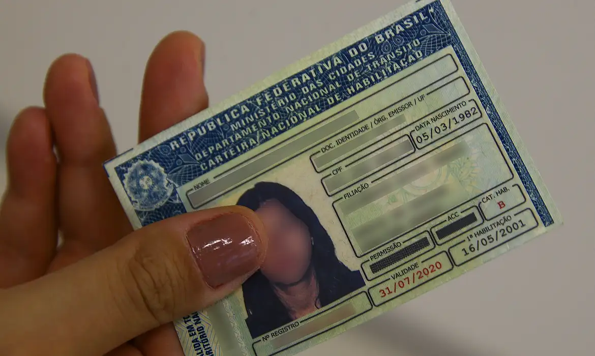 CNH Social: primeiras carteiras serão entregues ainda em dezembro, beneficiando 10 mil estudantes no Piauí