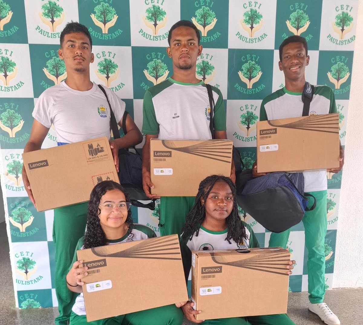 Estudantes da rede estadual vivem últimos preparativos para intercâmbio em Singapura