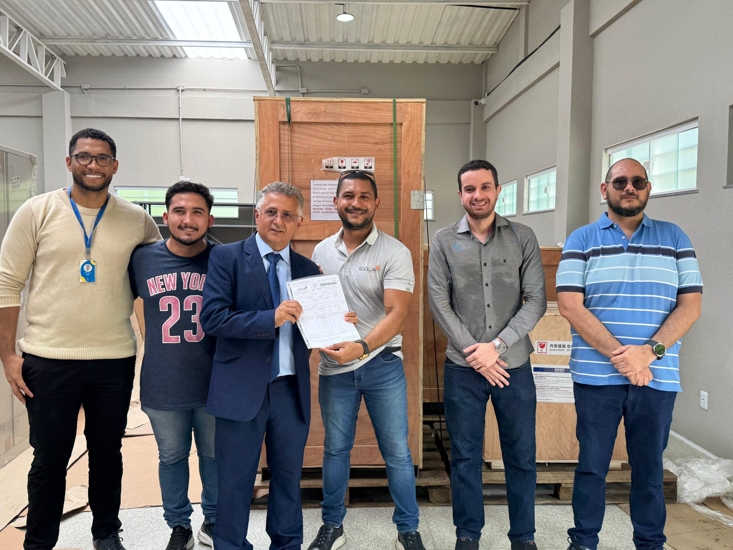 Imepi acompanha entrega de simulador solar a laboratório da Uespi