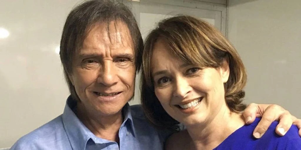 Vídeos geram críticas a Roberto Carlos e ex-mulher pede respeito ao legado do cantor