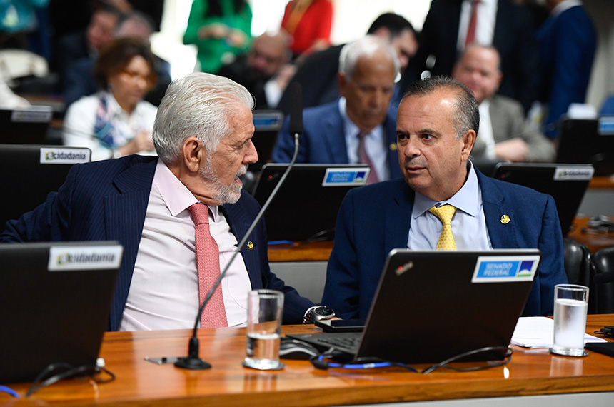 Senadores divergem sobre prisão de Maduro em ação dos EUA na Venezuela