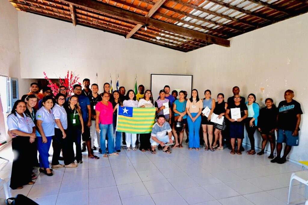 Secretaria das Relações Sociais faz reuniões com associações e comunidades pesqueiras de Cajueiro da Praia e Luís Correia