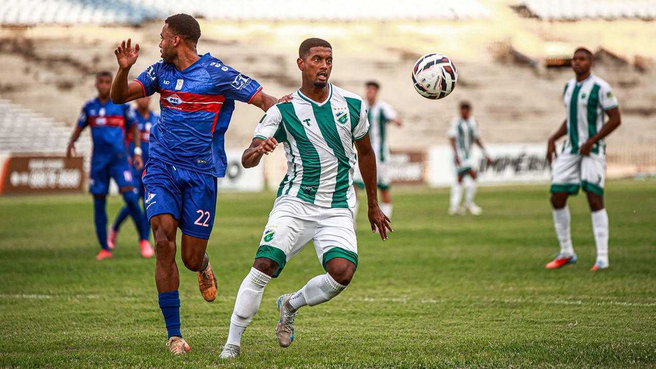 Altos e Fluminense vencem na abertura do Campeonato Piauiense