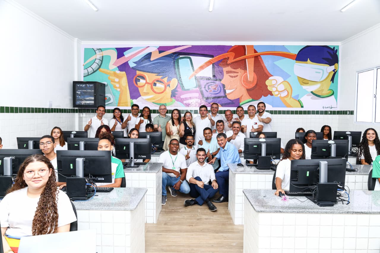 Após revitalização total, escola tradicional de Oeiras passa a atender 252 estudantes