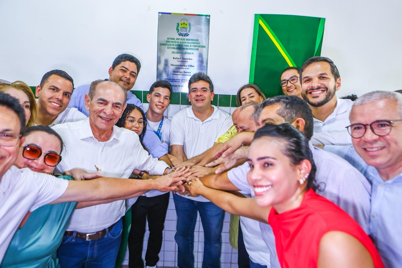 Rafael Fonteles inaugura revitalização de escola e autoriza mais R$ 6 milhões em obras para São Lourenço do Piauí