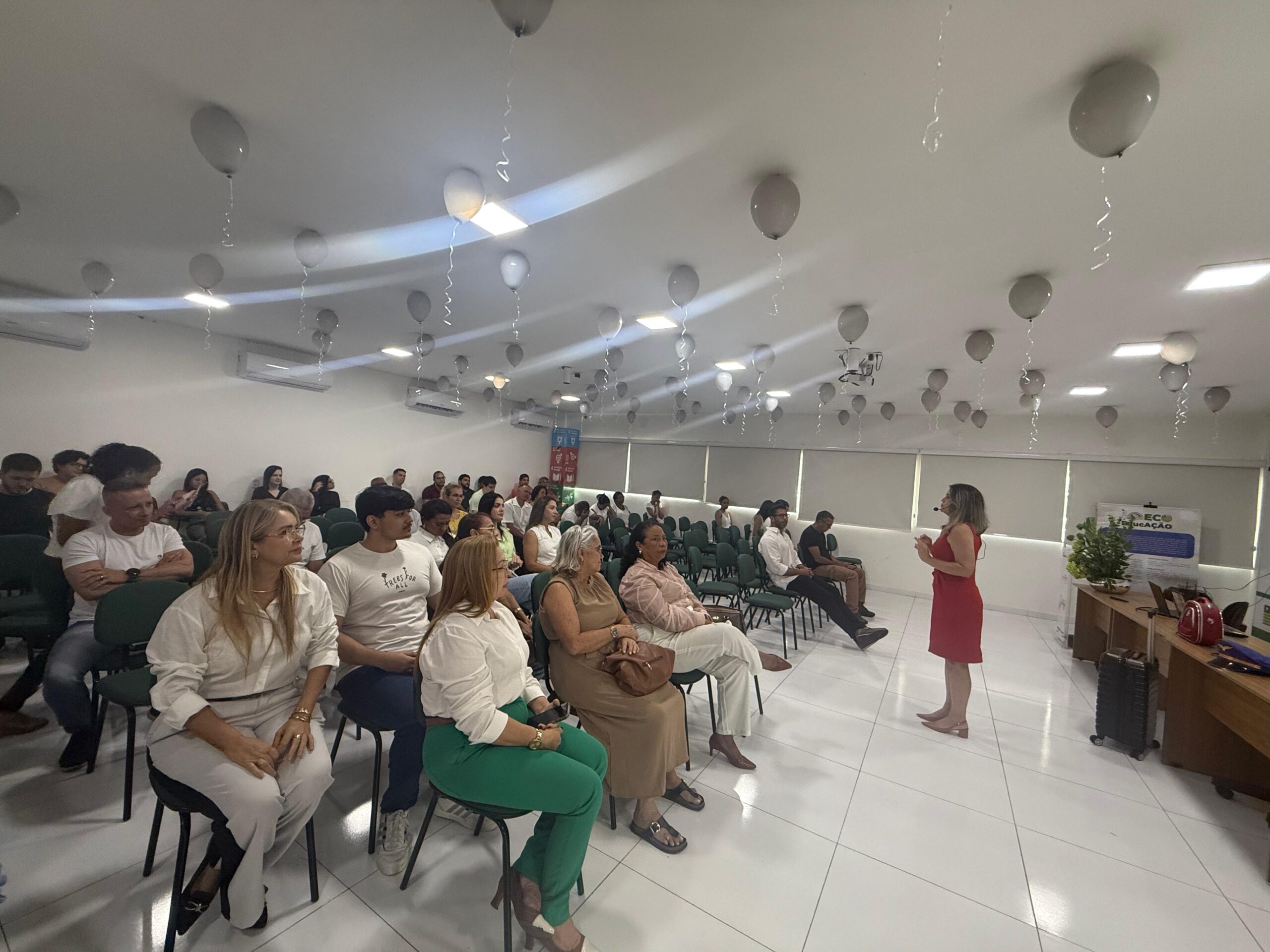 Semarh promove ação do Janeiro Branco com palestra sobre saúde mental no Centro de Educação Ambiental