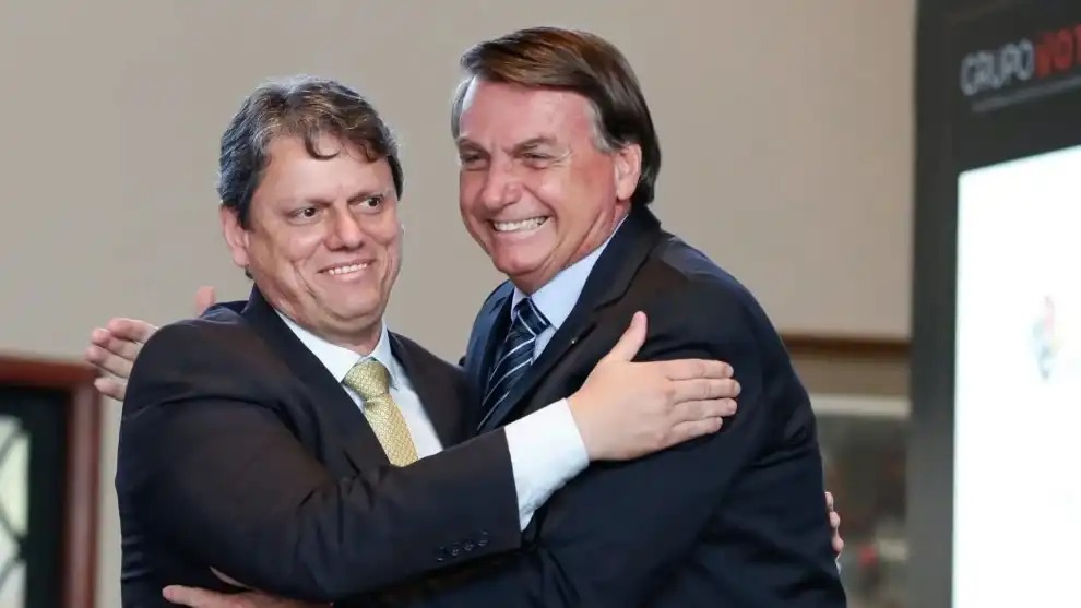 Visita a Bolsonaro enterra plano presidencial de Tarcísio