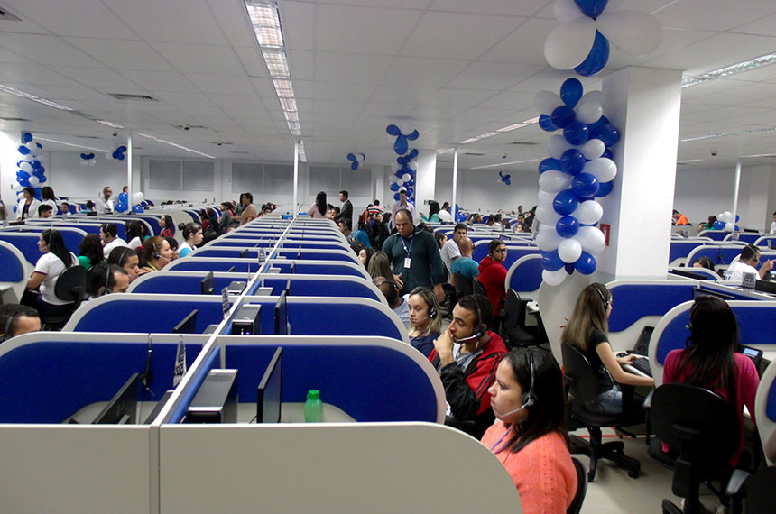 Fim da jornada 6x1 prevê redução gradual do horário de trabalho