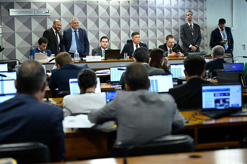 CPMI aprova pedidos de prisão e quebra de sigilos de servidores do INSS