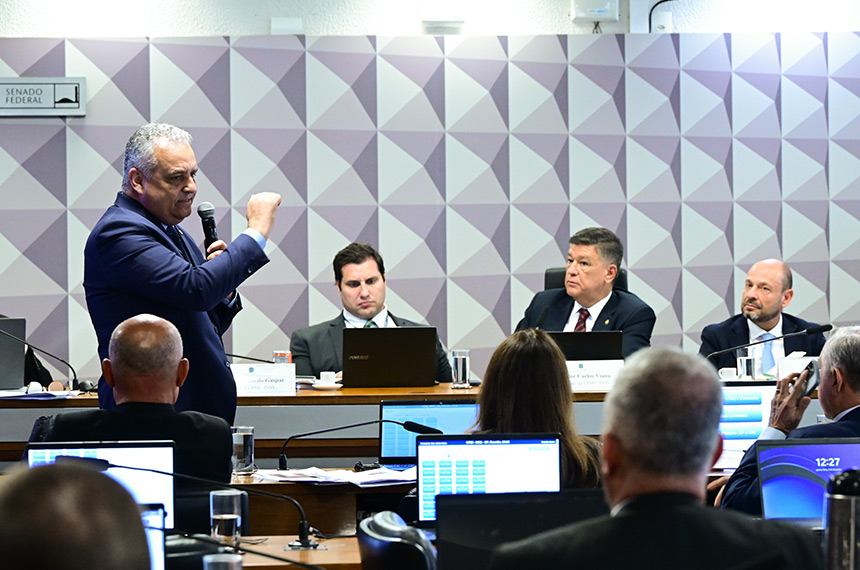 Relator da CPMI critica fiscalização do INSS sobre consignados e defende regulação