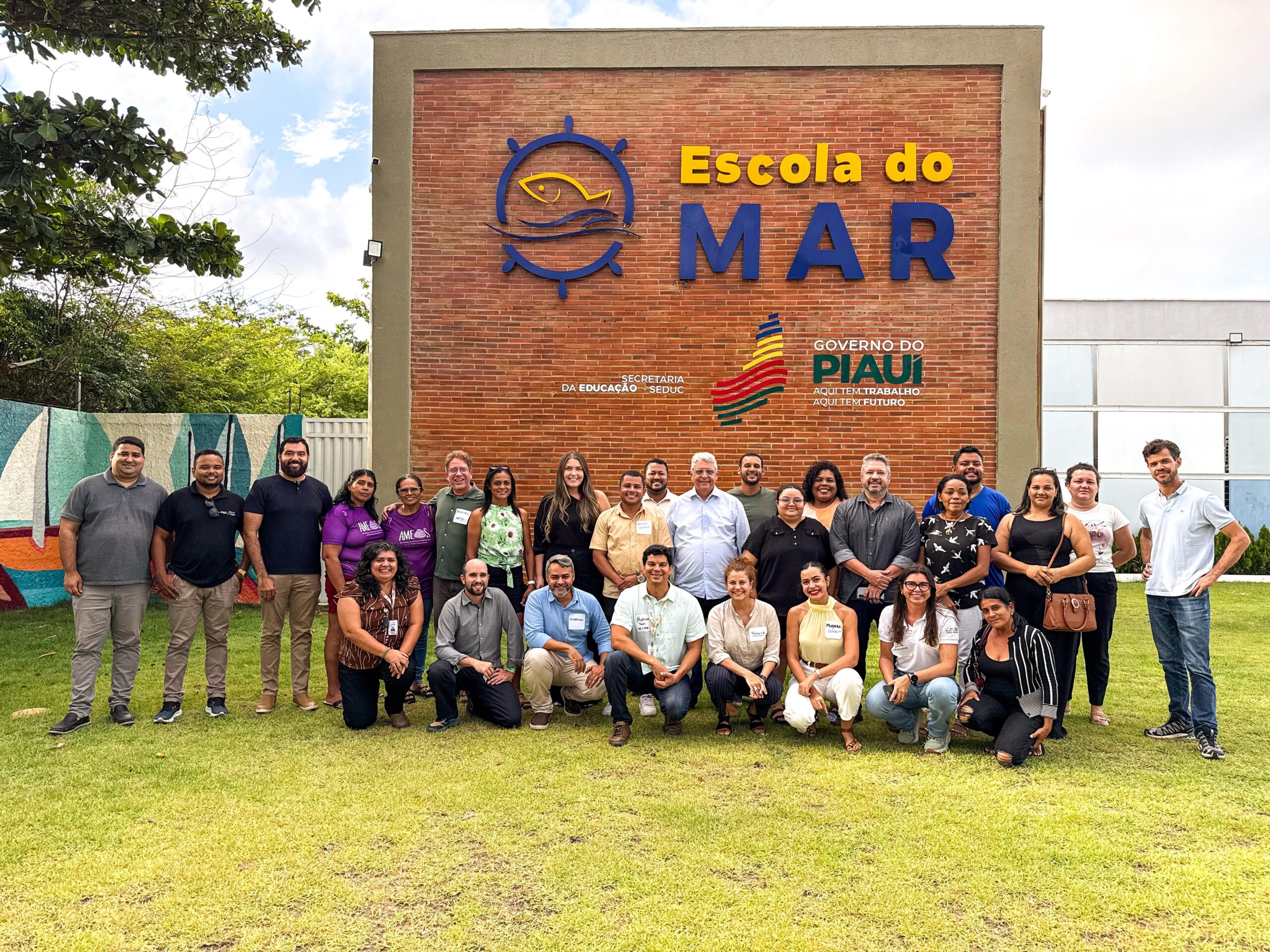 Missão visita litoral para diálogo com comunidades sobre obras de requalificação da orla da Praia de Atalaia
