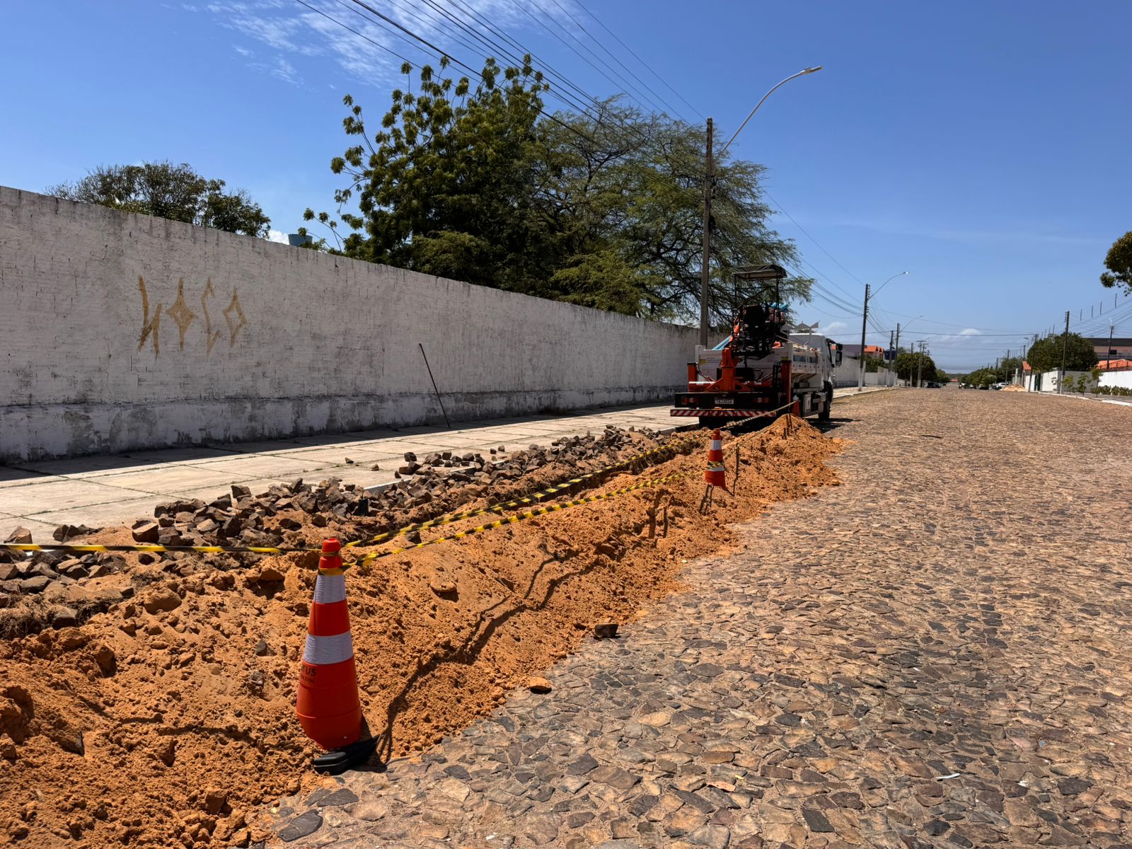 Quase 800 metros de extensões de rede ampliam distribuição de água em Parnaíba