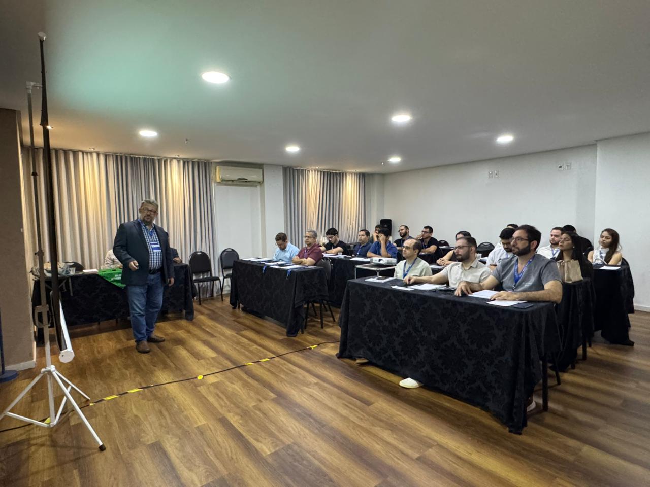 Médicos intensivistas de seis municípios participam de capacitação sobre morte encefálica